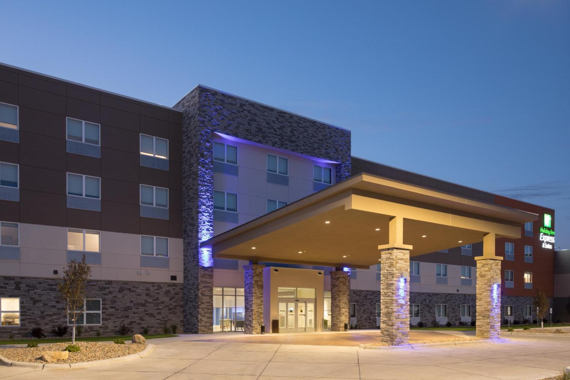 Holiday Inn Express & Suites Sioux City North - Event Center By Ihg Dakota Dunes Buitenkant foto